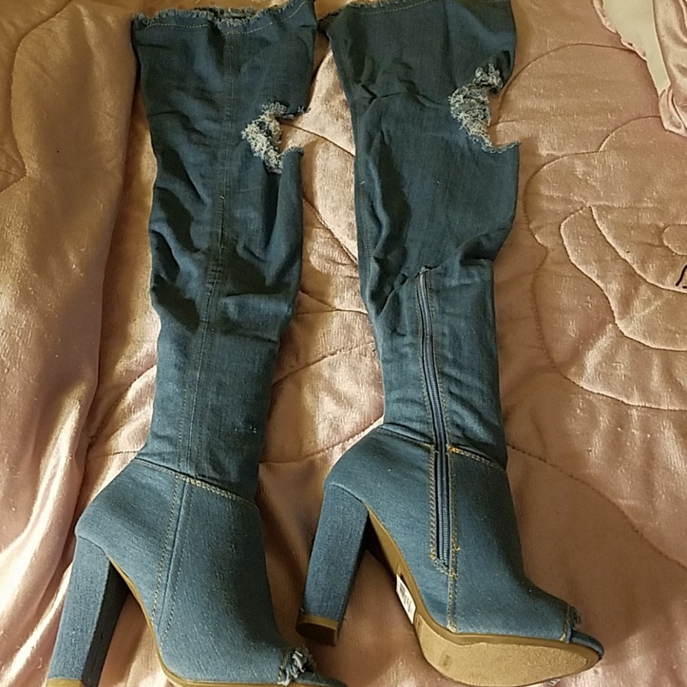 Bamboo boots
